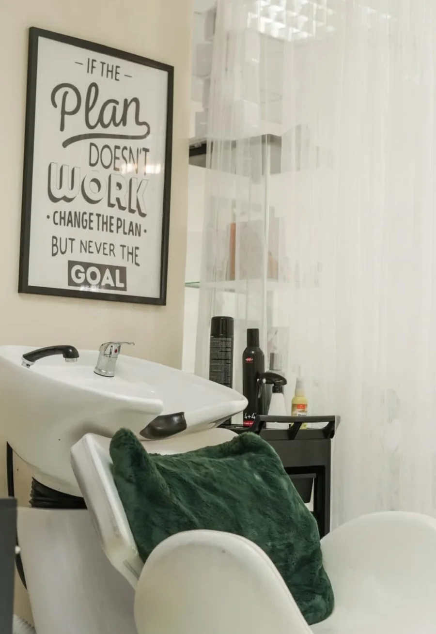 Wash basin station at Vesna Beauty Lounge